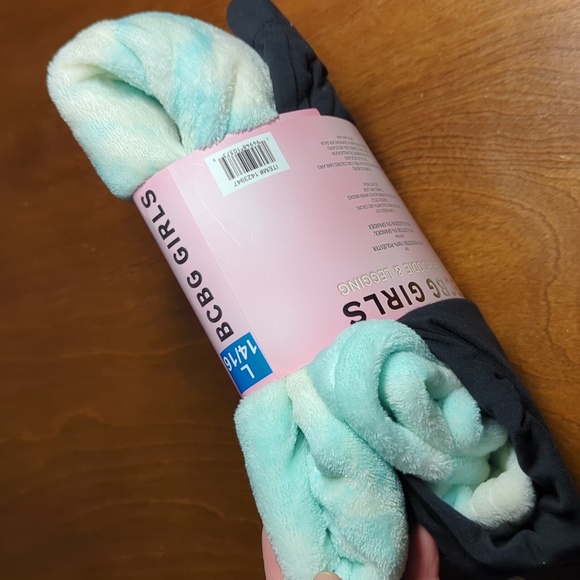 BCBG Plush Hoodie and Leggings Set Girls size 14/16 Large - Picture 7 of 8